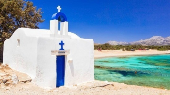 Daily Mail: 60 νησιά Covid-free μέχρι το τέλος Απριλίου – Aποθεώνει την Ελλάδα για το σχέδιο εμβολιασμού