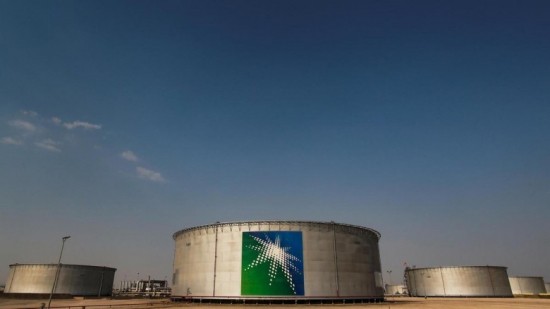 Aramco: Προς πώληση το 1% του μετοχικού κεφαλαίου της πετρελαϊκής