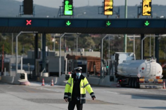 Άρση lockdown: Σε ποιες περιπτώσεις παραμένει σε ισχύ το πρόστιμο των €300