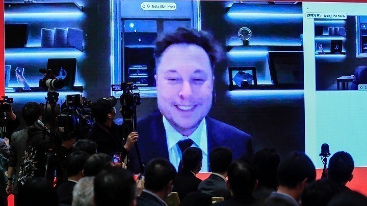 Tesla: Ζητά από τους επενδυτές να ψηφίσουν το νέο πακέτο-μαμούθ $56 δισ. του Έλον Μασκ