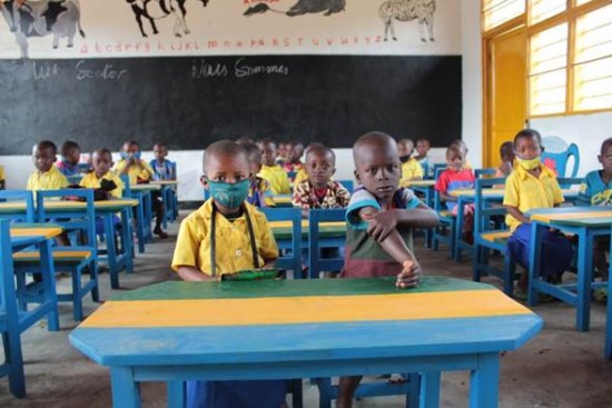 Νερό ΘΕΟΝΗ: Κατασκεύασε Κέντρο Ανάπτυξης Προσχολικής Αγωγής στη Ρουάντα