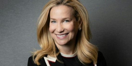 Νάνσυ Τσέμτομπ: Η δικηγόρος που χρεώνει $960 την ώρα και αναλαμβάνει διαζύγια μόνο πλούσιων πελατών