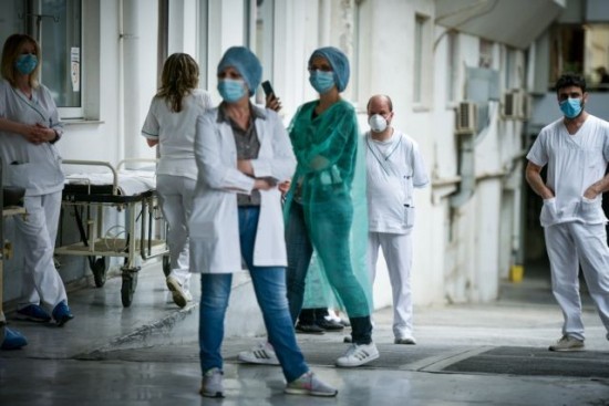 Επίδομα 300 ευρώ θα χορηγήσει η Περιφέρεια Νοτίου Αιγαίου σε νοσηλευτές για την κάλυψη των κενών θέσεων