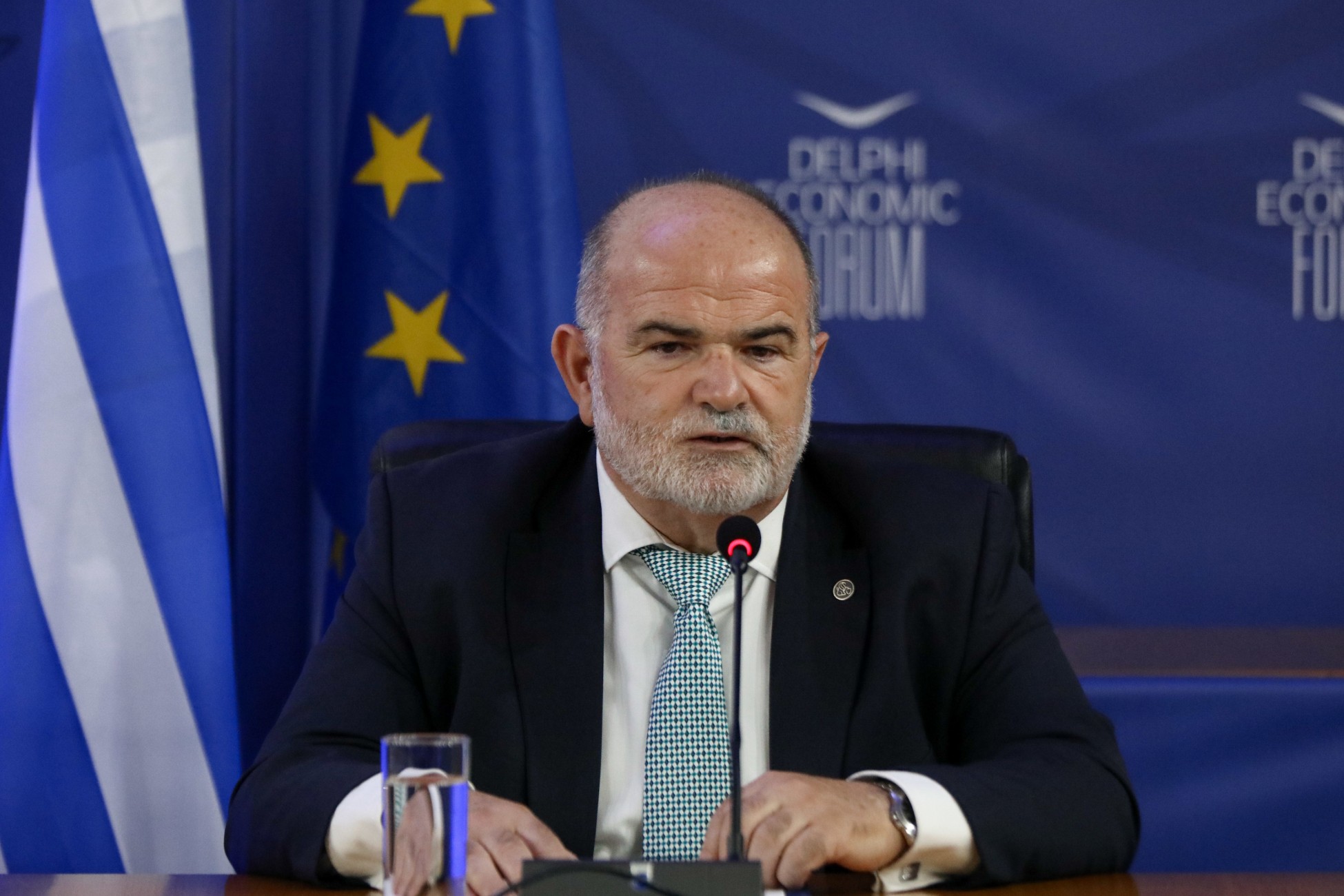 Μία στις τρεις μικρομεσαίες επιχειρήσεις κινδυνεύει να χρεοκοπήσει μετά την πανδημία