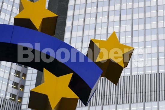 Η ώρα των αποφάσεων για την ΕΚΤ: Ποια θα είναι η επόμενη φάση του προγράμματος αγοράς ομολόγων