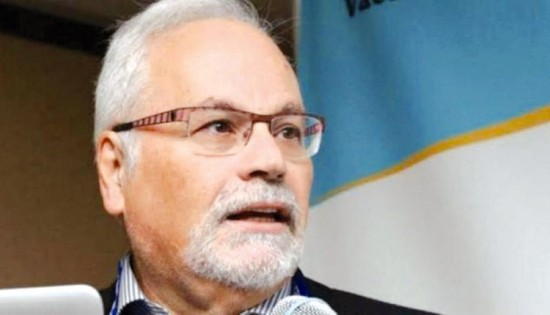 Παυλάκης: «Βλέπει» 4ο κύμα από φθινόπωρο – Δεν πετάμε μάσκες το καλοκαίρι