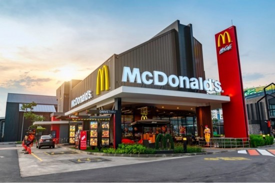 Ποιος θα το περίμενε: Γιατί τα McDonald’s έφτασαν να κάνουν μήνυση σε μια… ολόκληρη πόλη