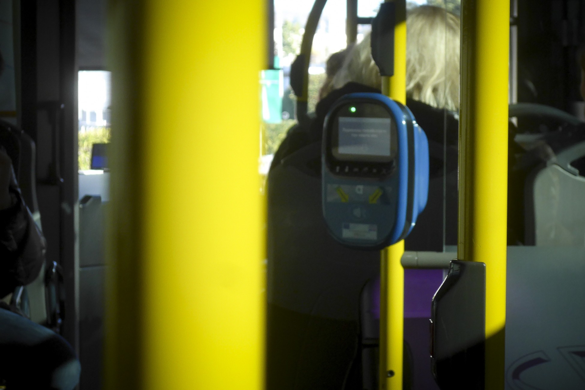 Λεωφορείο του ΟΑΣΑ έπεσε σε πολυκατοικία στου Παπάγου