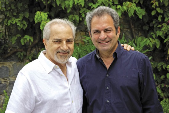 Mισέλ Βουνάτσος – Στέλιος Παπαδόπουλος: Tα ελληνικά μυαλά της Biogen πίσω από το νέο φάρμακο για το Αλτσχάιμερ