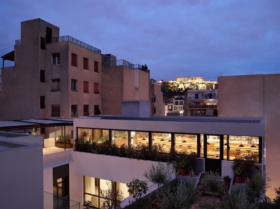 Στην ομπρέλα της Capital H ένα ξενοδοχείο με βαριά «εκδοτική» ιστορία στην καρδιά της Αθήνας