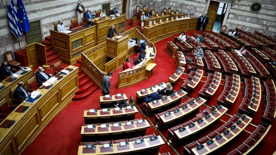 Αξιολόγηση των εκπαιδευτικών: Κατατέθηκε στη Βουλή το νομοσχέδιο
