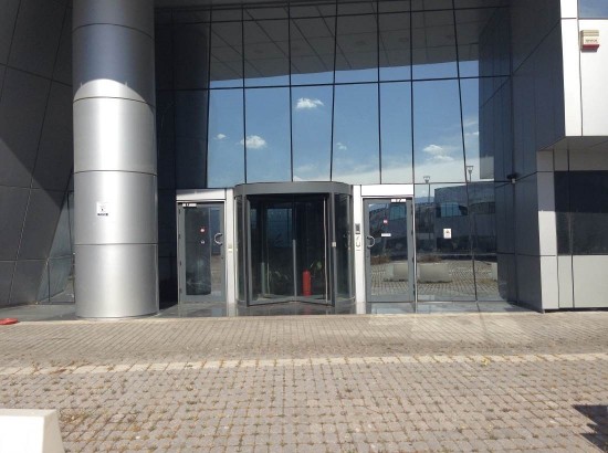 Ξανά προς πώληση με 6,95 εκατ. τα παλιά γραφεία τoυ ομίλου Αλλαμανή στον Κηφισό