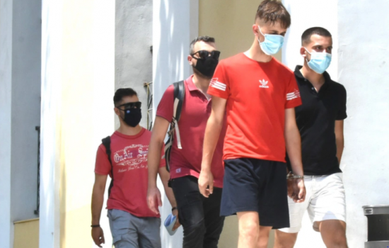 Ποινική δίωξη σε δύο νεαρούς που κατηγορούνται για αρπαγή και βιασμό 19χρονης