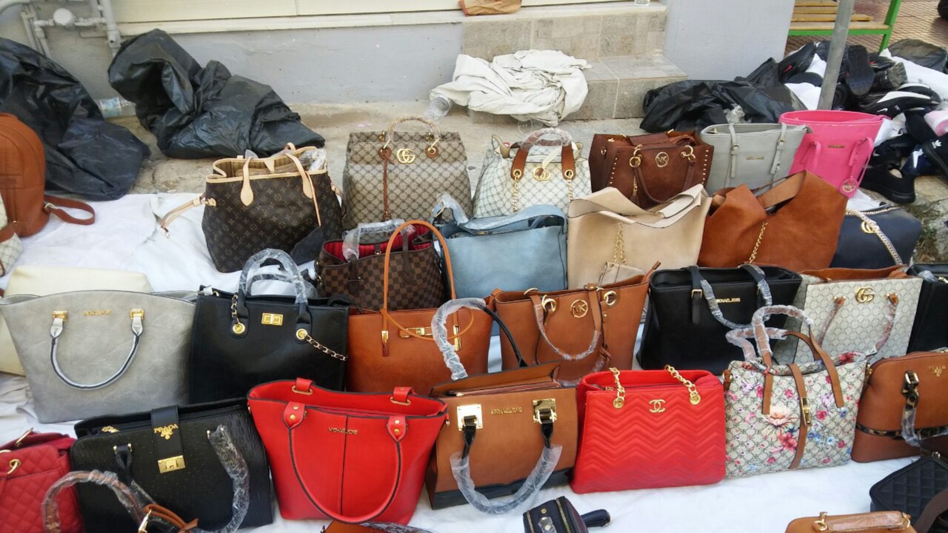 ΔΙΜΕΑ: Πρόστιμα 60.500 ευρώ για παρεμπόριο – Τι έδειξαν οι έλεγχοι