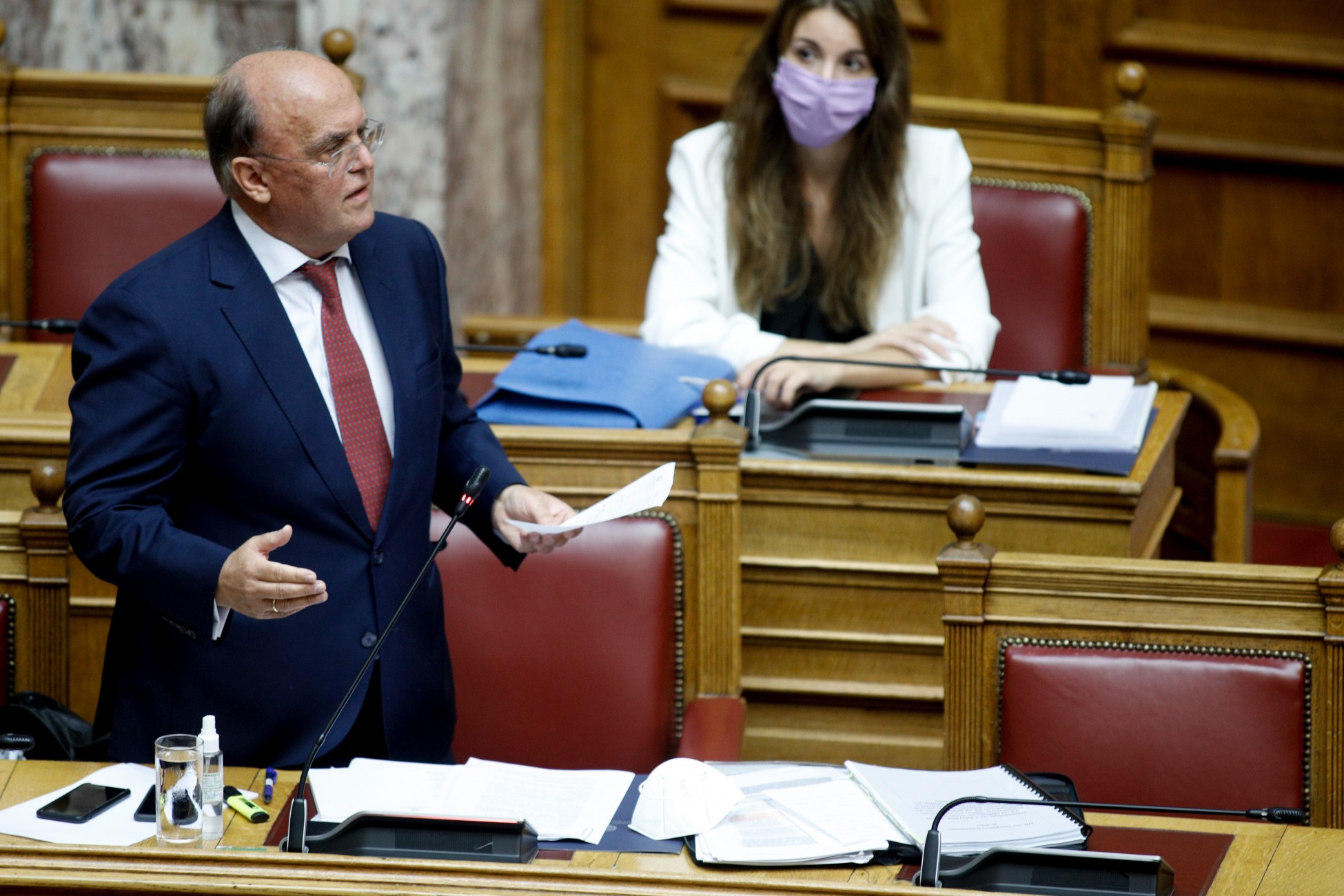 Αντιπαράθεση Ζαββού με αντιπολίτευση στο νομοσχέδιο για παράταση 18 μηνών του «Ηρακλή»