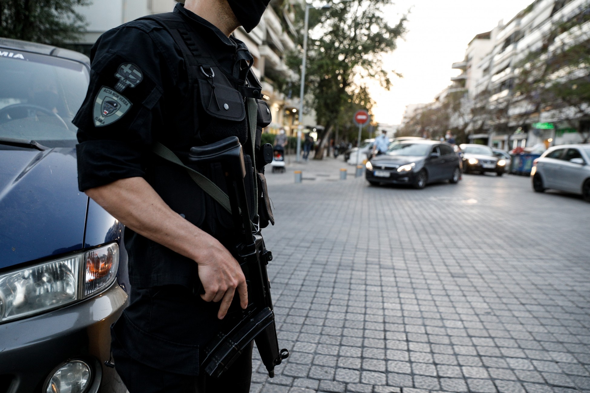 Εξαρθρώθηκε σπείρα που εξαπατούσε εμπόρους σε όλη την Ελλάδα – Συνελήφθησαν 15 άτομα