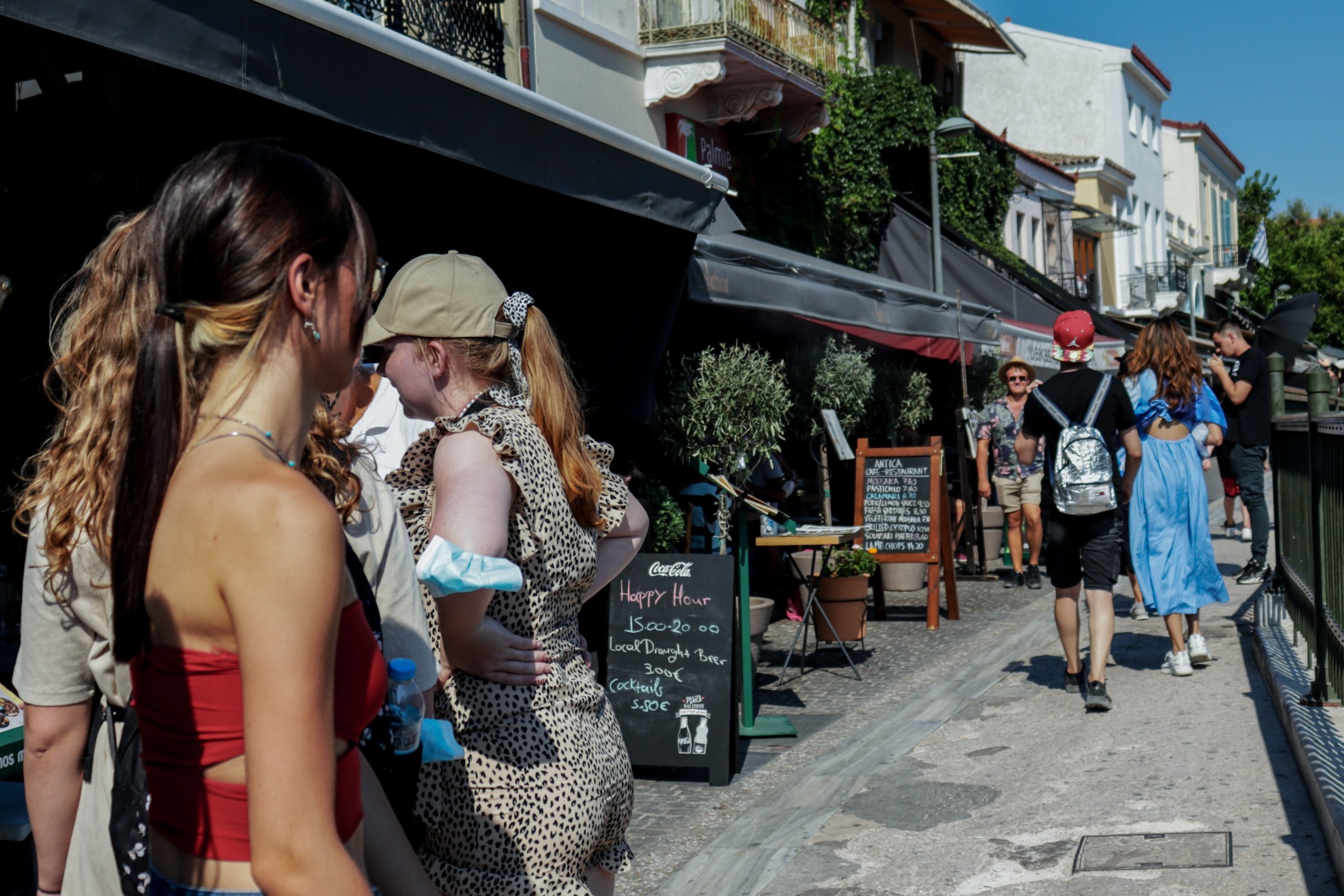 Ξενοδόχοι προς Δήμους Αττικής: «Όχι» στην αύξηση στα Δημοτικά Τέλη Διαμονής Παρεπιδημούντων