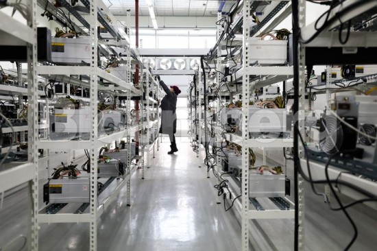 Από την Κίνα, στο Καζακστάν: Το παράξενο ταξίδι των crypto miners