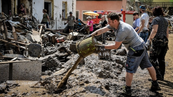 Πλημμύρες στη Γερμανία: Ταχεία οικονομική βοήθεια στις πληγείσες περιοχές υποσχέθηκε η Μέρκελ