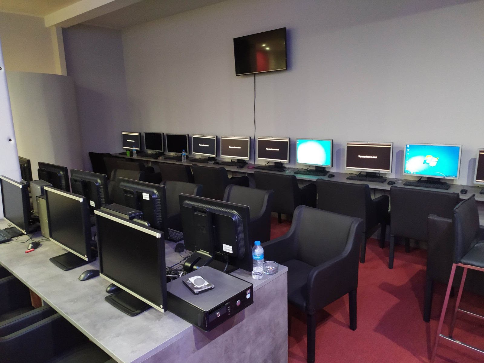 Στο δόκανο της αστυνομίας επίγειος ναός παράνομου ηλεκτρονικού τζόγου