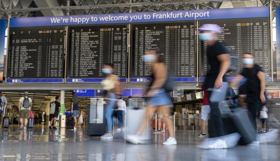 Χάος στα γερμανικά αεροδρόμια – Πώς το διαχειρίζονται στην Ισπανία