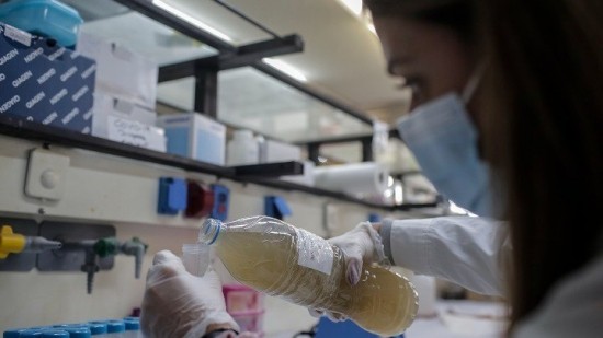 Κορωνοϊός: Οριακή αύξηση του ιικού φορτίου στα αστικά λύματα της Αττικής