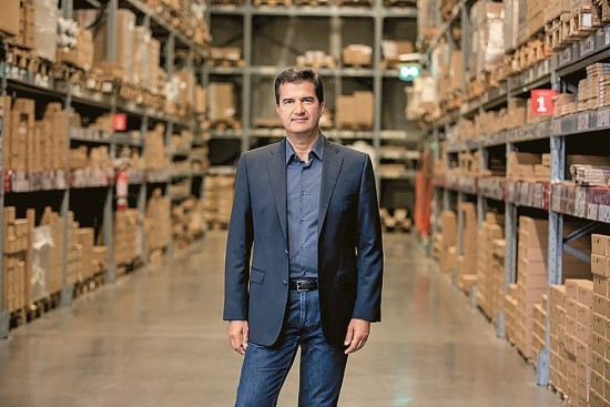 Τι «ψάχνουν» οι Ούγγροι της HOLD στη Fourlis