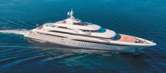 Γιάννης Δράγνης (Golden Yachts): Άλμα στις διακοπές με superyachts