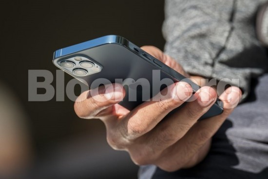 «Δορυφορικά» i-phone: Το νέο μεγάλο βήμα της Apple