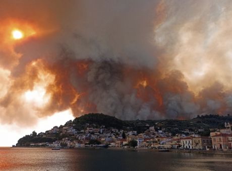 Εύβοια: Εκτός ελέγχου η φωτιά – Δύο τα ενεργά μέτωπα – Στάχτη πάνω από 150 σπίτια | Ειδήσεις για την Οικονομία | newmoney