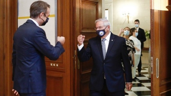 Μενέντεζ σε Μητσοτάκη: Eυγνωμοσύνη στην Ελλάδα για τον ηγετικό της ρόλο