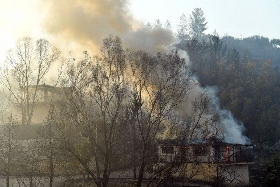 Μεσσηνία: Σε εξέλιξη τα πύρινα μέτωπα με διάσπαρτες εστίες – Ξεκίνησαν να επιχειρούν τα εναέρια μέσα