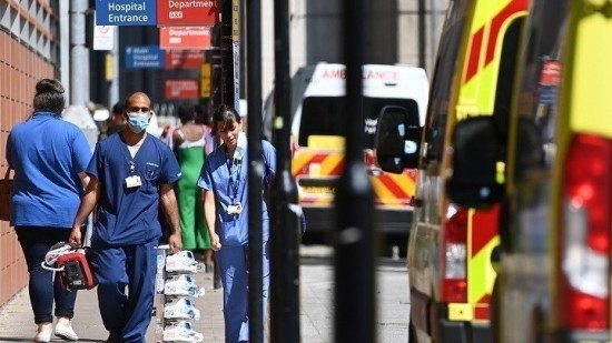 Βρετανία: Το NHS αρχίζει τη μεγαλύτερη απεργιακή κινητοποίηση στην ιστορία των υγειονομικών της χώρας