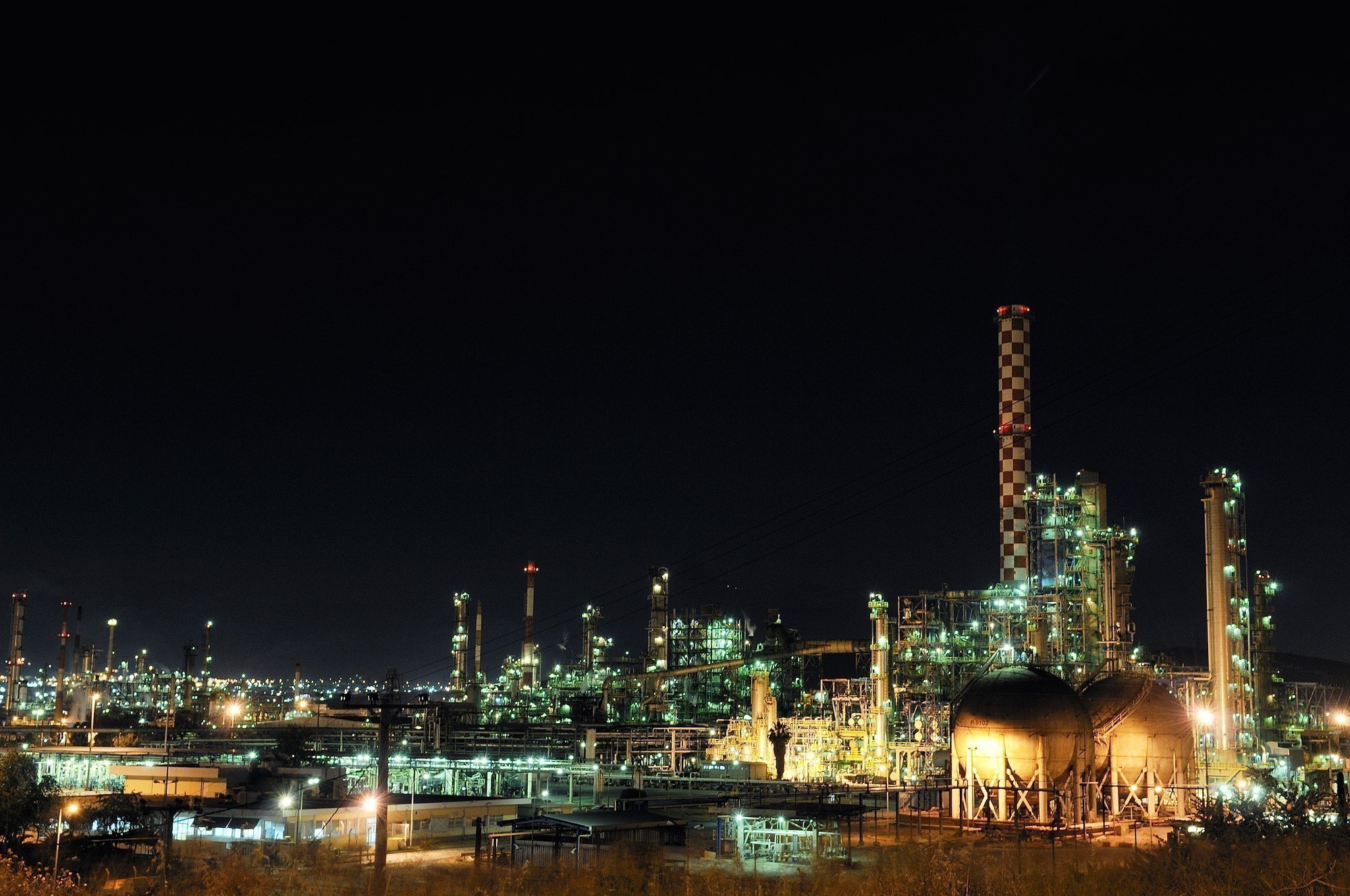 Ελληνικά διυλιστήρια: Οι εισαγωγές αργού από τη Ρωσία είχαν διακοπεί πριν από το εμπάργκο