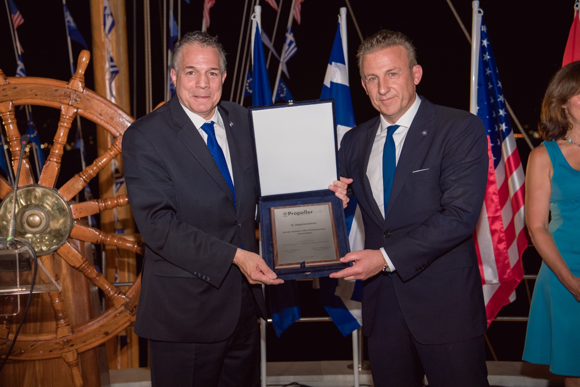 Γερουσιαστής Λου Ραπτάκης: Η Ναυτιλιακή βιομηχανία είναι η ψυχή της Ελλάδας