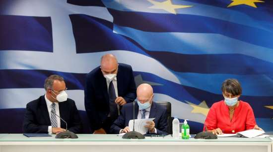 Μνημόνιο συνεργασίας ΕΑΒ και τριών ελληνικών πανεπιστημίων για το πρώτο Αυτόνομο Εναέριο Όχημα