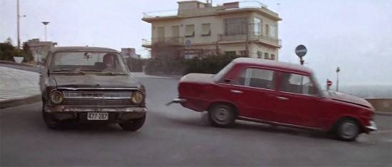 Όταν ο Jean-Paul Belmondo ήρθε Αθήνα – Πειραιά: Τον θυμόμαστε με ένα κυνηγητό μέσα σε αυτοκίνητα  (+video)