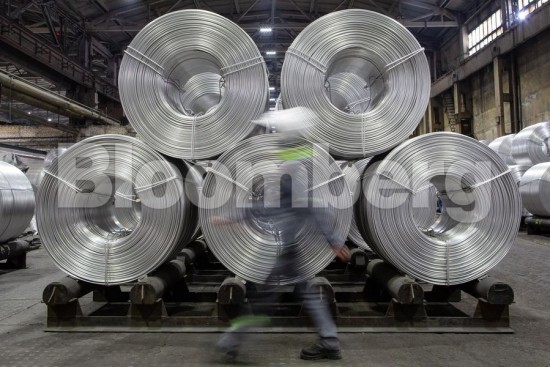 Αλουμίνιο: «Χτύπησε» τα 3.000 δολάρια για πρώτη φορά από το 2008