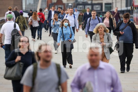 Οι τραπεζίτες επιστρέφουν στο Σίτι – «Πάρτι» για τα μπαρ και τα εστιατόρια του οικονομικού κέντρου του Λονδίνου