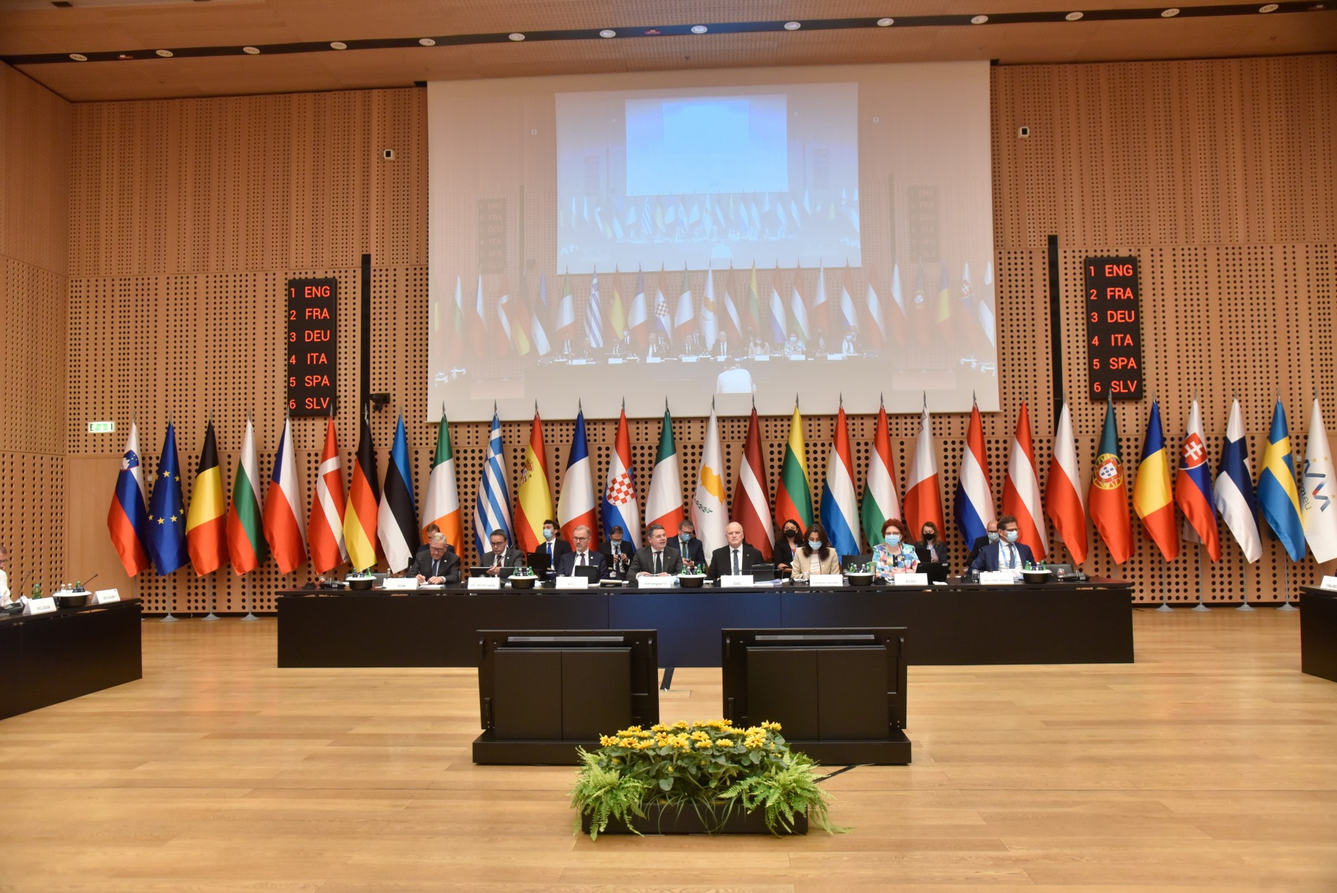 Eurogroup: Τα «αγκάθια» του Συμφώνου Σταθερότητας και Ανάπτυξης που διχάζουν την ΕΕ