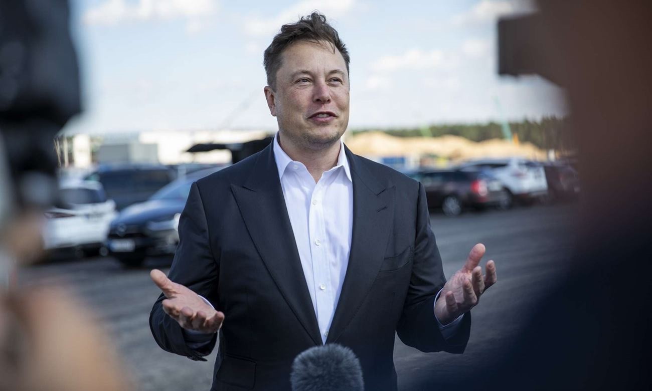 Είναι αλήθεια: O Έλον Μασκ υποστηρίζει τους αντιεμβολιαστές