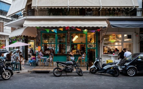 Παγκράτι: Αυτοί εμπνεύστηκαν το Chelsea Hotel και άλλαξαν την περιοχή