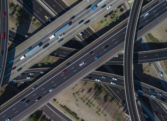 Η Mobileye και η Sixt σχεδιάζουν νέα υπηρεσία για αυτόνομα ρομποτικά ταξί