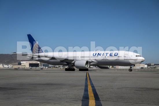United Airlines: Ετοιμάζεται να απολύσει 593 εργαζόμενους που δεν εμβολιάστηκαν