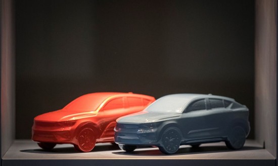 Η Volvo περικόπτει τις τιμές (και τις προσδοκίες) στη δημόσια προσφορά μετοχών