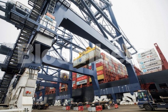 ADB: Επενδυτικό κενό ύψους $1,7 τρισ. προκαλεί προβλήματα στο παγκόσμιο εμπόριο