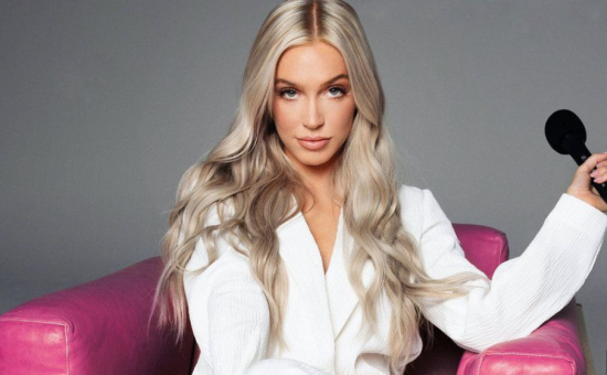 «Call Her Daddy» – Άλεξ Κούπερ: Tα podcast που της χάρισαν τη συμφωνία των $60 εκατ. με τη Spotify (pics)