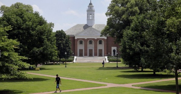 Θύμα των περικοπών Μασκ και το αμερικανικό πανεπιστήμιο Τζονς Χόπκινς – Καταργεί πάνω από 2.000 θέσεις εργασίας