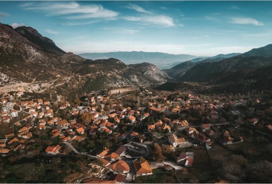 Ζαγοροχώρια, Τζουμέρκα, Μέτσοβο: Στο 100% η πληρότητα για την 28η Οκτωβρίου