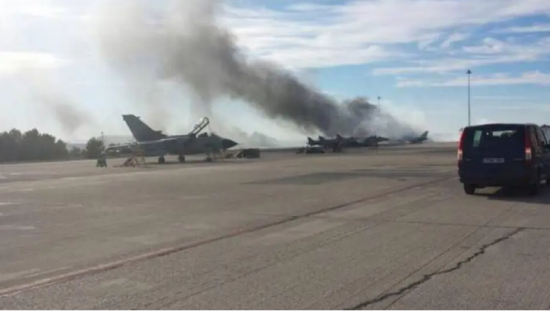 Πάτρα: Φωτιά σε οικοπεδικούς χώρους έξω από το στρατιωτικό αεροδρόμιο του Αράξου